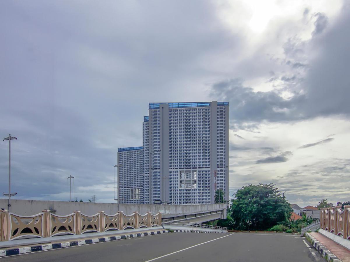 RedDoorz Apartment @ Puri Mansion Jakarta Exterior foto