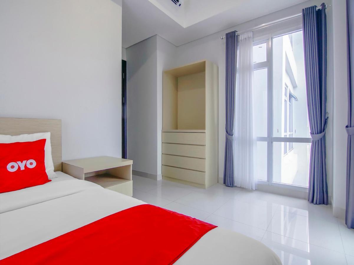 RedDoorz Apartment @ Puri Mansion Jakarta Exterior foto
